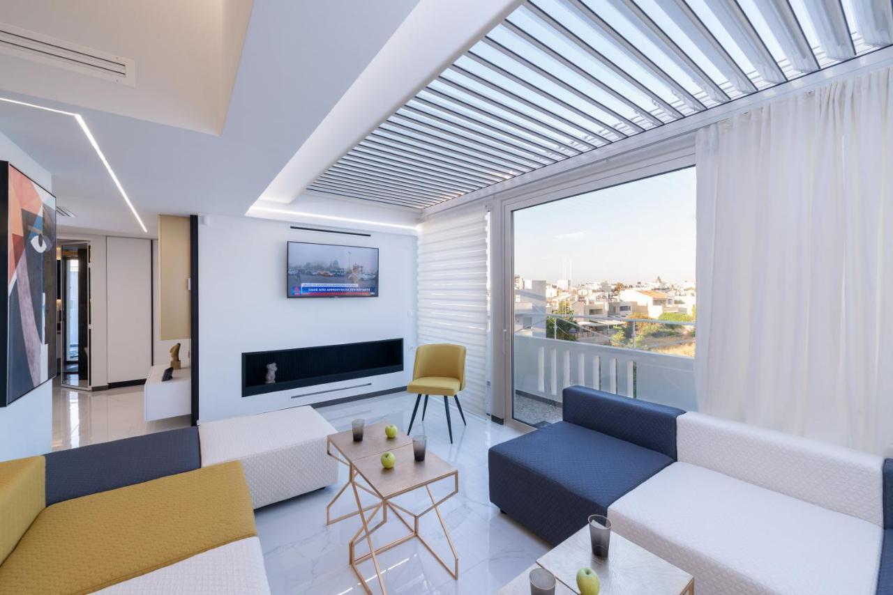 H Experience Spectacular Rooftop Loft Heraklion  Bagian luar foto