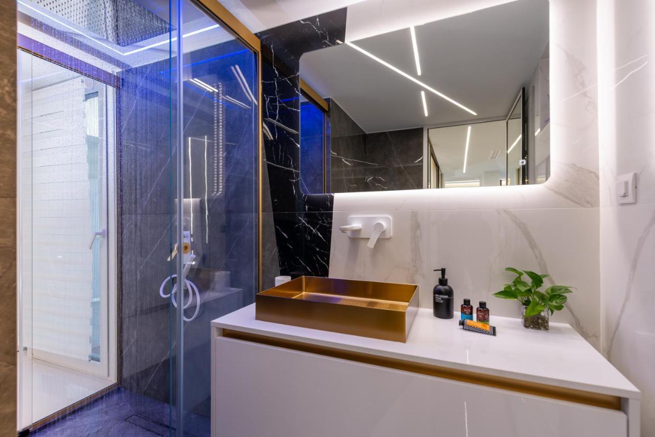 H Experience Spectacular Rooftop Loft Heraklion  Bagian luar foto