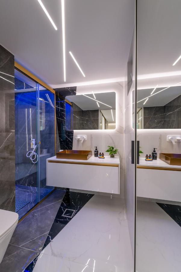 H Experience Spectacular Rooftop Loft Heraklion  Bagian luar foto